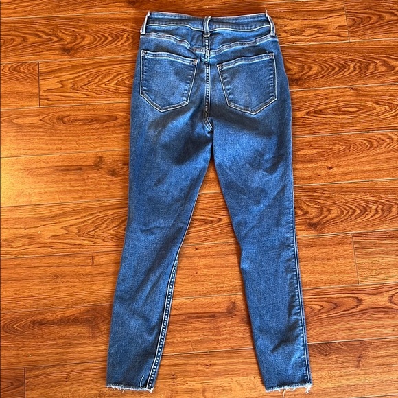 Old Navy Rockstar Super Skinny Extra High Rise Jeans - Picture 3 of 4